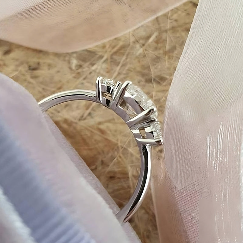 Infinite Elegance – 925 Sterling Silver Infinity Ring | Adorned with 3 Zircon Stones