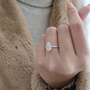 Elegance – 925 Sterling Silver Infinity Ring | Pear-Shaped Zircon Stone