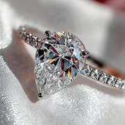 925 Sterling Silver Infinity Ring | Teardrop Zircon Stone & Sparkling Lobes