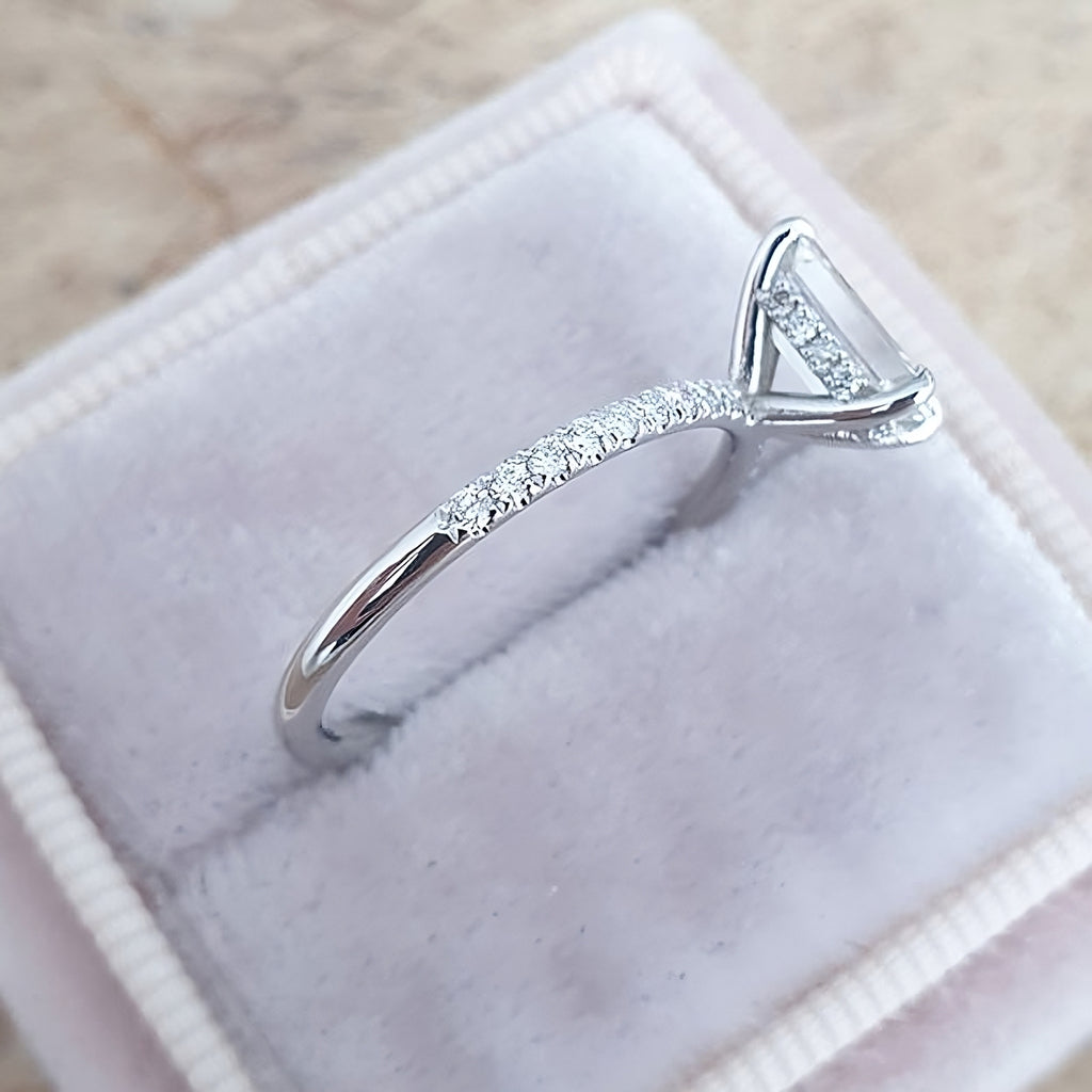 925 Sterling Silver Ring | Decorated with Rectangle Zircon Stone &amp; Sparkling Lobes