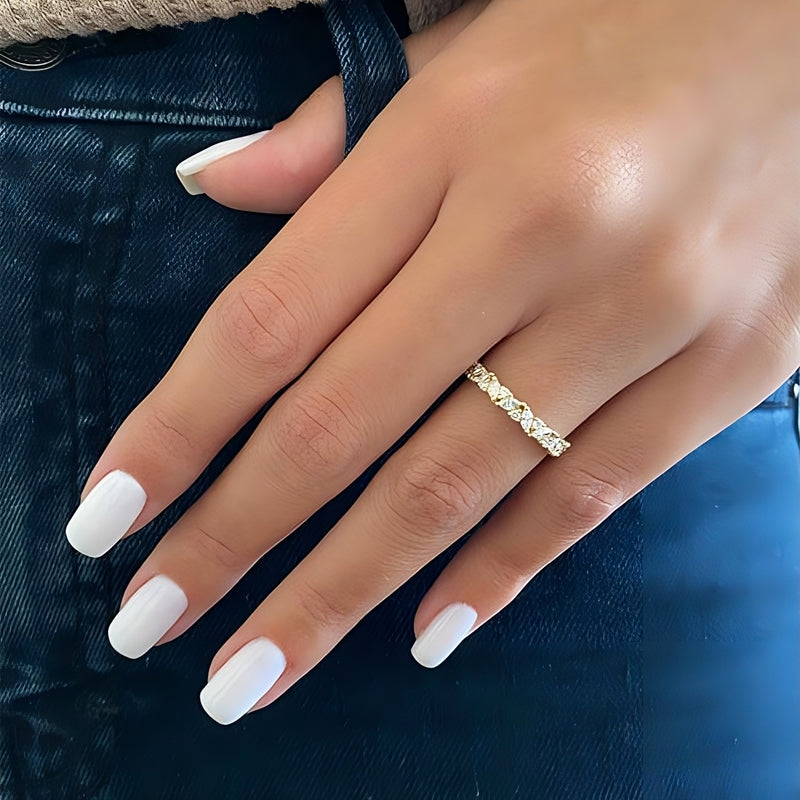 Exquisite Sparkle – 925 Sterling Silver Gold-Plated Ring | Inlaid with Zircon Lobes