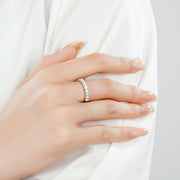 Round 925 Sterling Silver Ring – Gold Plated with Sparkling Zircon Lobes