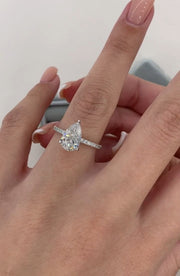 Elegance – 925 Sterling Silver Infinity Ring | Pear-Shaped Zircon Stone