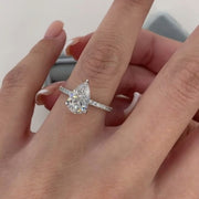 Elegance – 925 Sterling Silver Infinity Ring | Pear-Shaped Zircon Stone