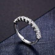 Round 925 Sterling Silver Ring – Gold Plated with Sparkling Zircon Lobes