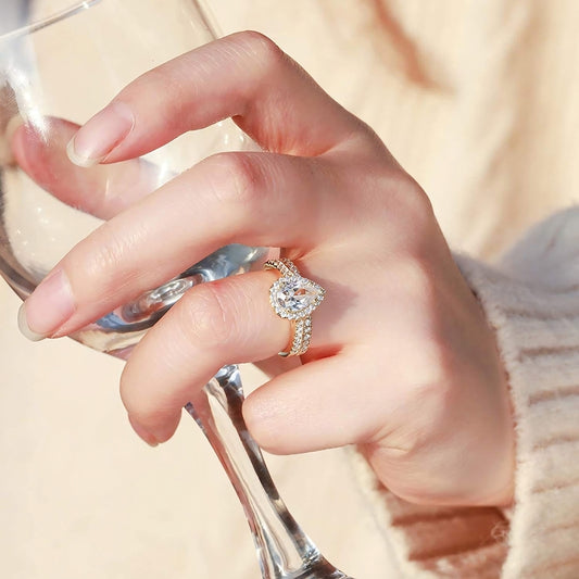 925 Sterling Silver Infinity Ring | Teardrop Zircon Stone &amp; Sparkling Lobes