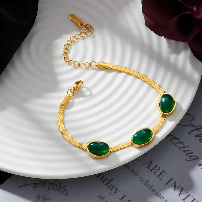 Snake Back Bracelet – Gold-Plated with Green Emerald Lobes | 316 Stainless Steel