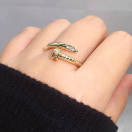Gold-Plated Nail-Shaped Ring with Diamond Zircon Lobes – 316 Stainless Steel