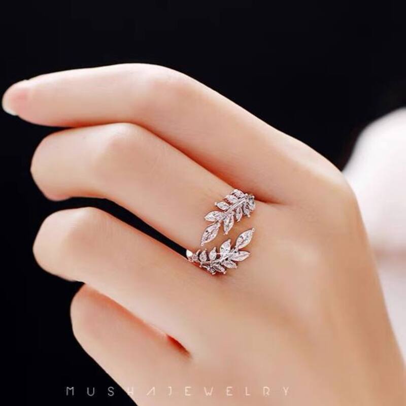 Gold-Plated Ring with Diamond Zircon Lobes – Tree Shape | Stainless Steel 316