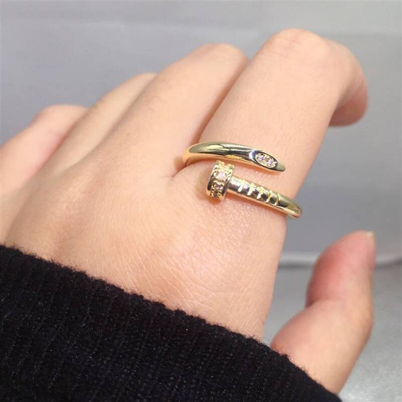 Gold-Plated Nail-Shaped Ring with Diamond Zircon Lobes – 316 Stainless Steel