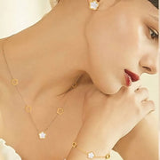 Clover / Four-Leaf Motif-Inspired Necklace – Gold-Plated 316 Stainless Steel | Elegant, Chic & Timeless