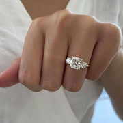 Brilliance – 925 Sterling Silver Infinity Ring | 3 Square Zircon Stones