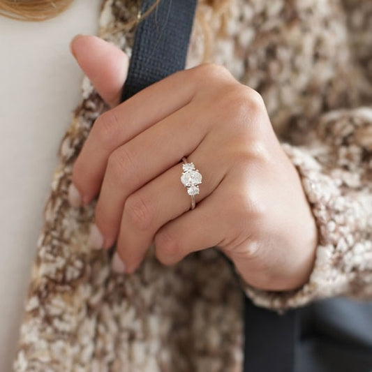 Infinite Elegance – 925 Sterling Silver Infinity Ring | Adorned with 3 Zircon Stones